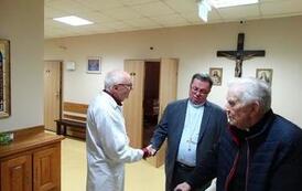 Abp Pawłowski w hospicjum 2022-10-30 2