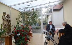 Abp Pawłowski w hospicjum 2022-10-30 16